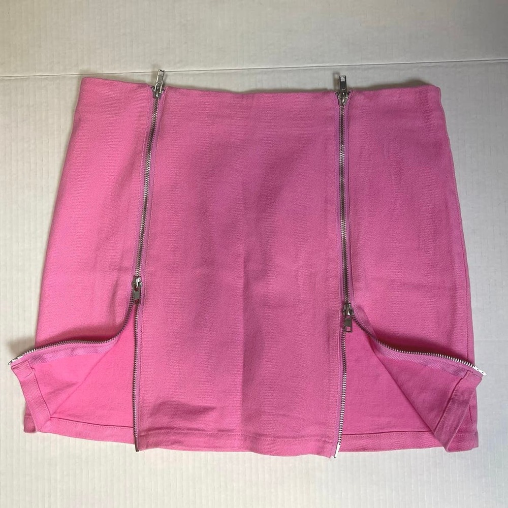 Cute neon pink skirt forever 21 size L